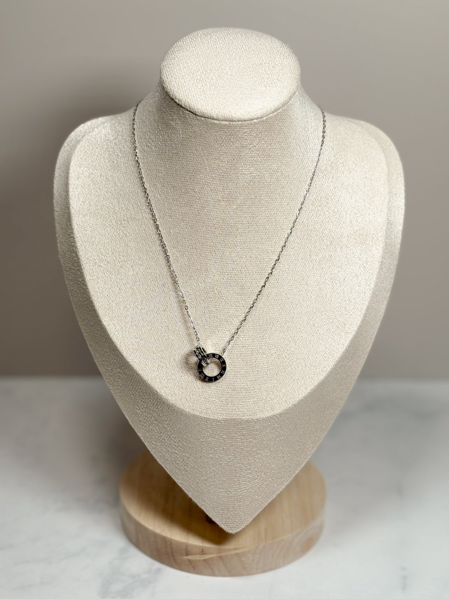 SILVER NECKLACE