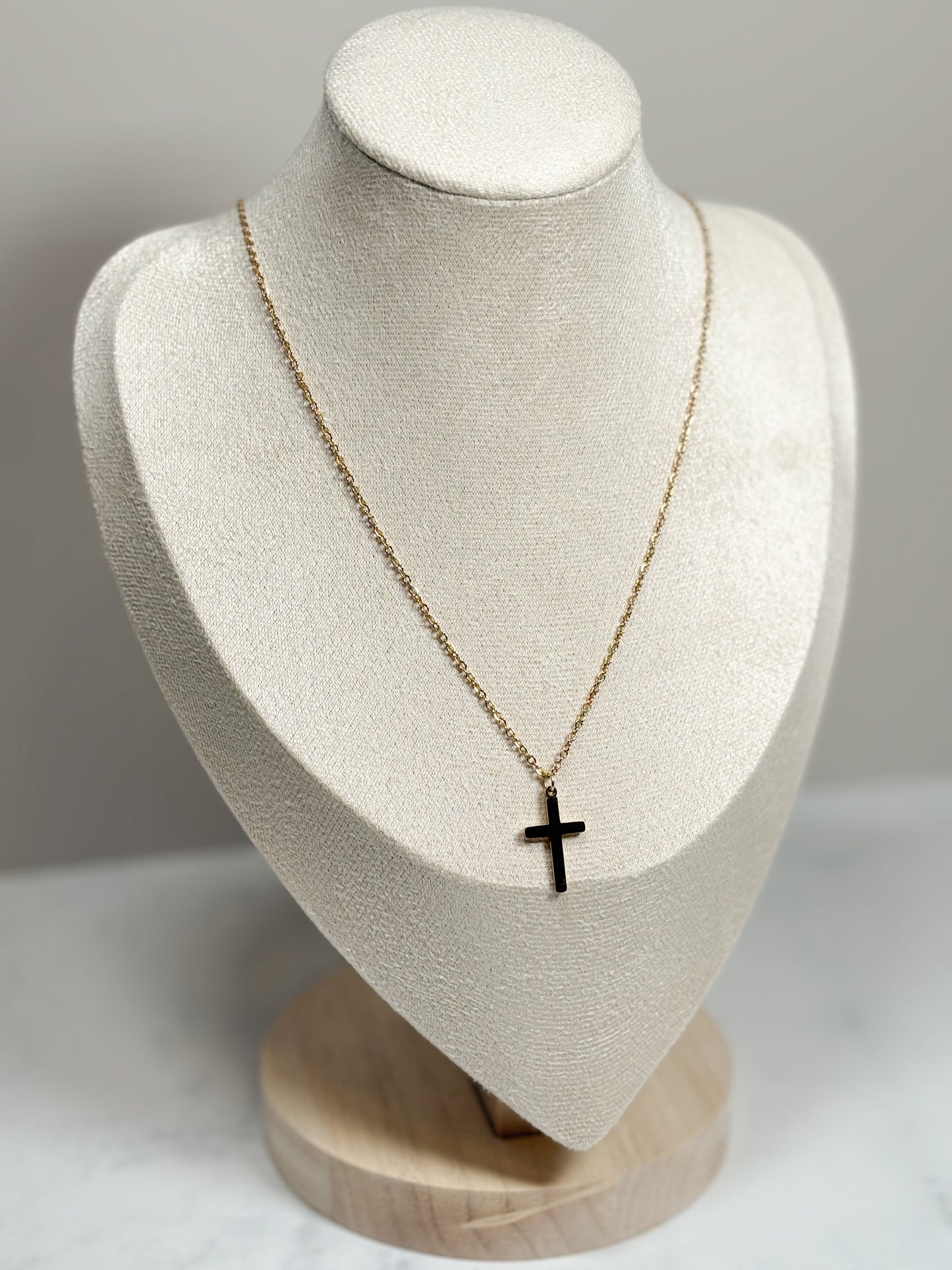 CROSS NECKLACE