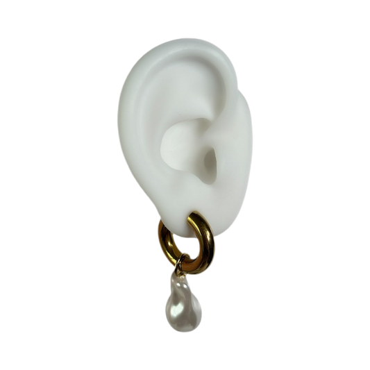 PEARL EARRING