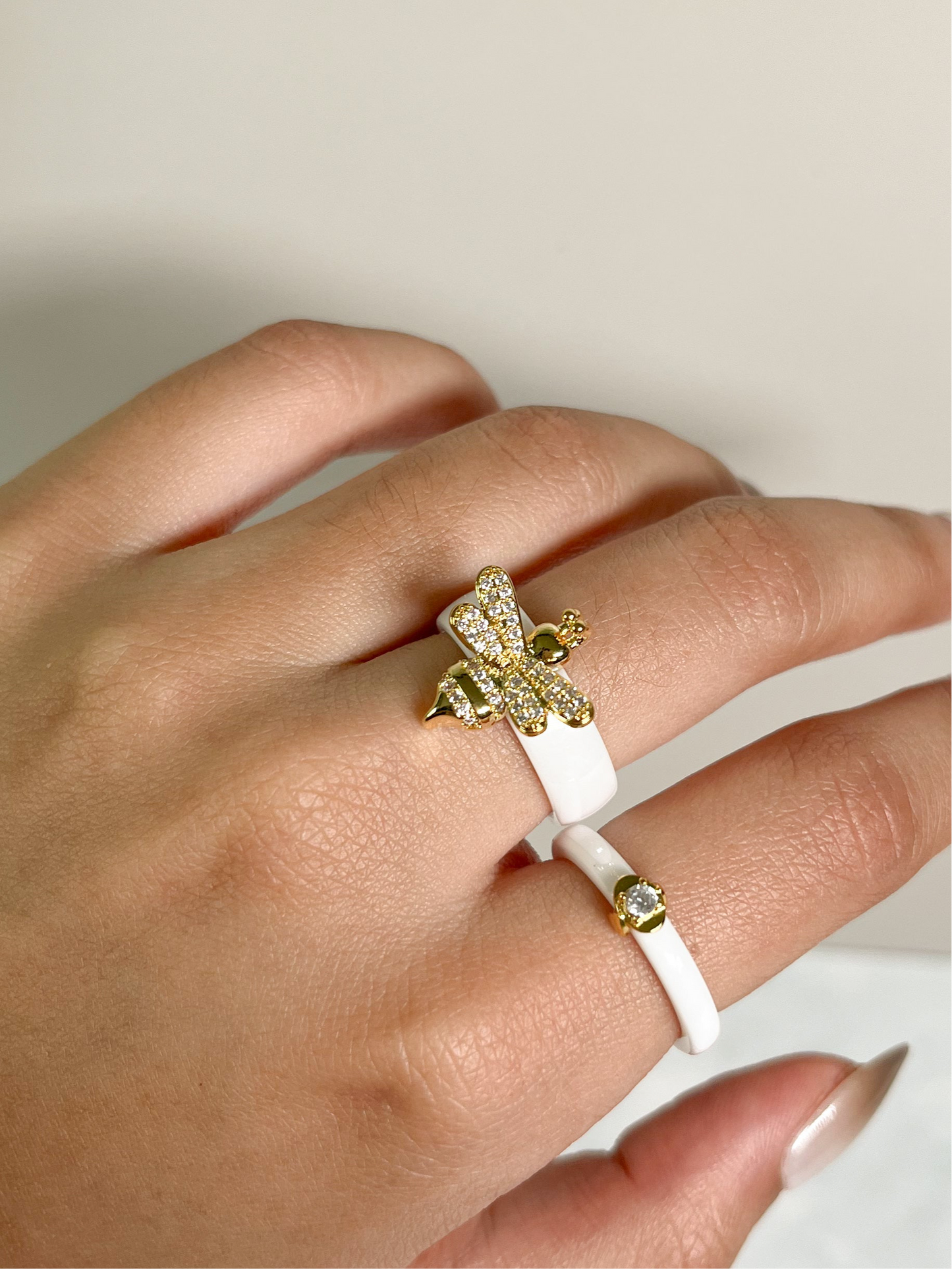 BEE RING